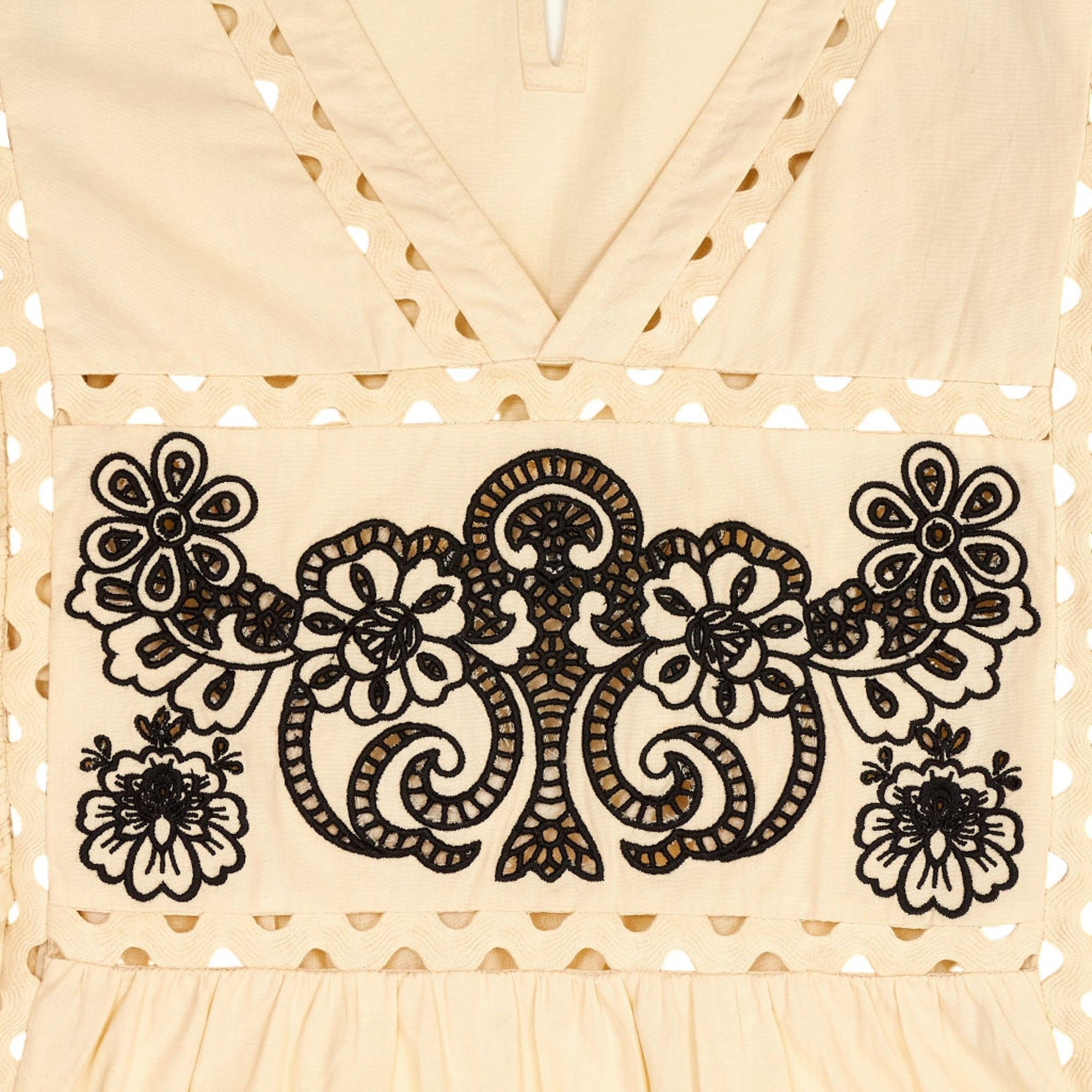 Wyse Cream Embroidered Midi Dress