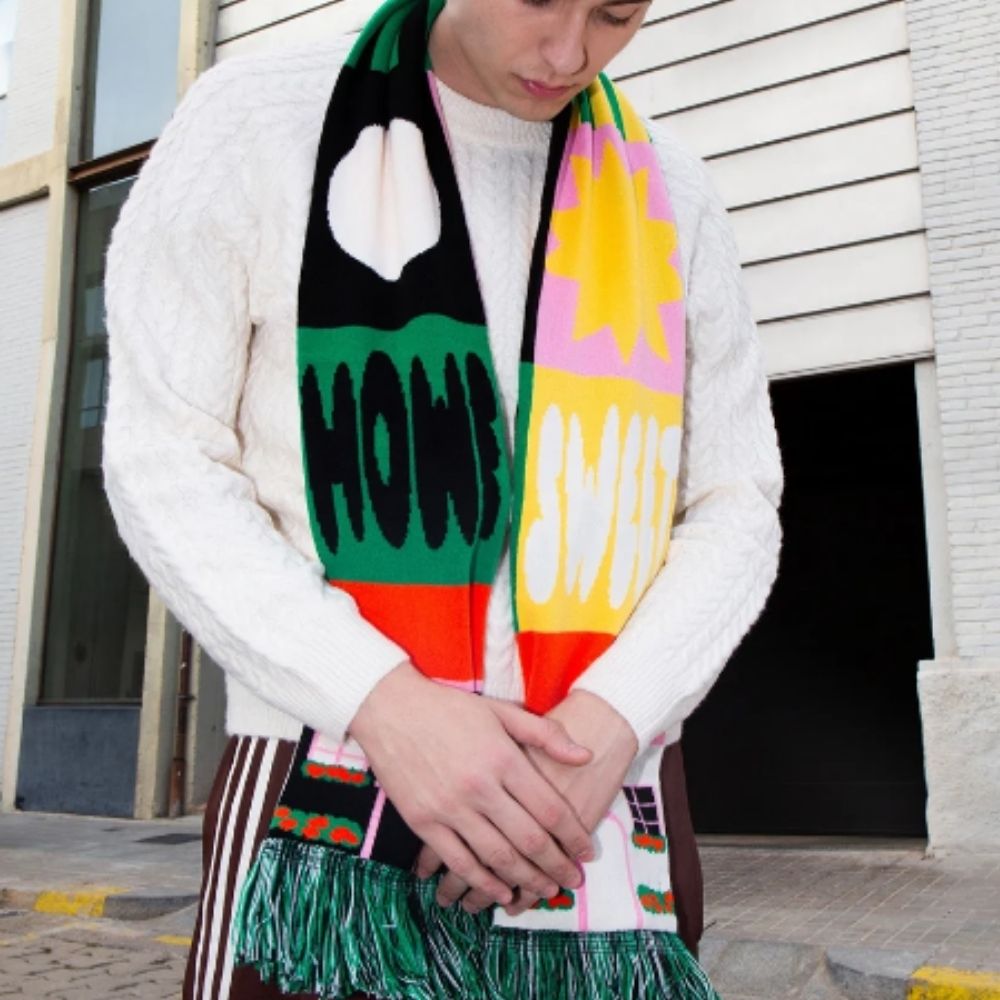 'House' Scarf