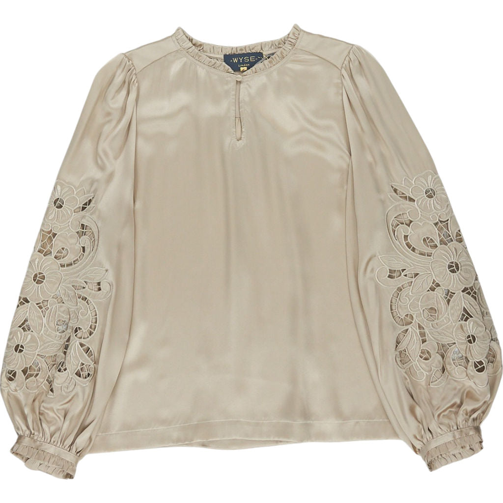 Wyse Oyster Cali Cutwork Sleeve Blouse