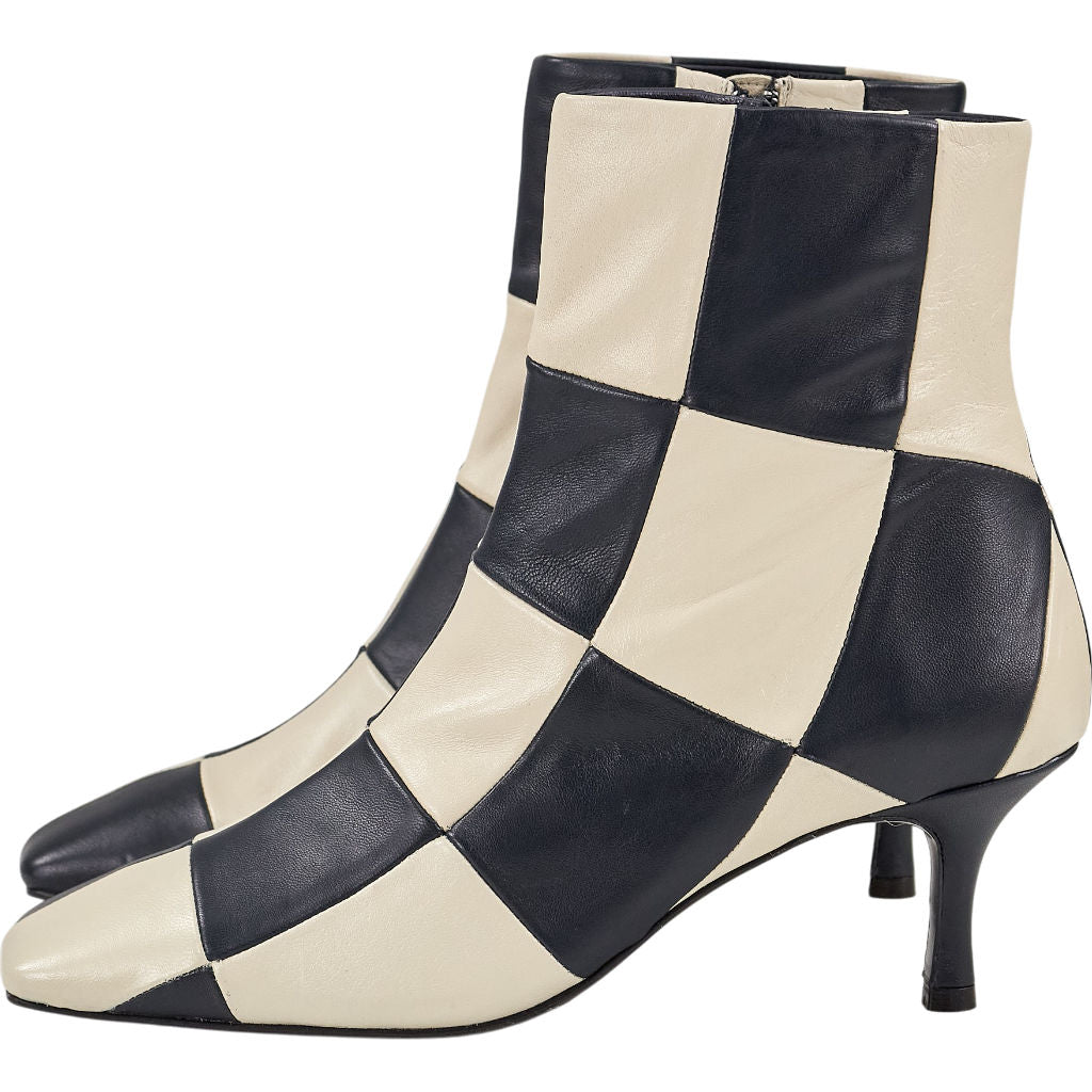 Rixo Black & White Checkered Boots EU 39