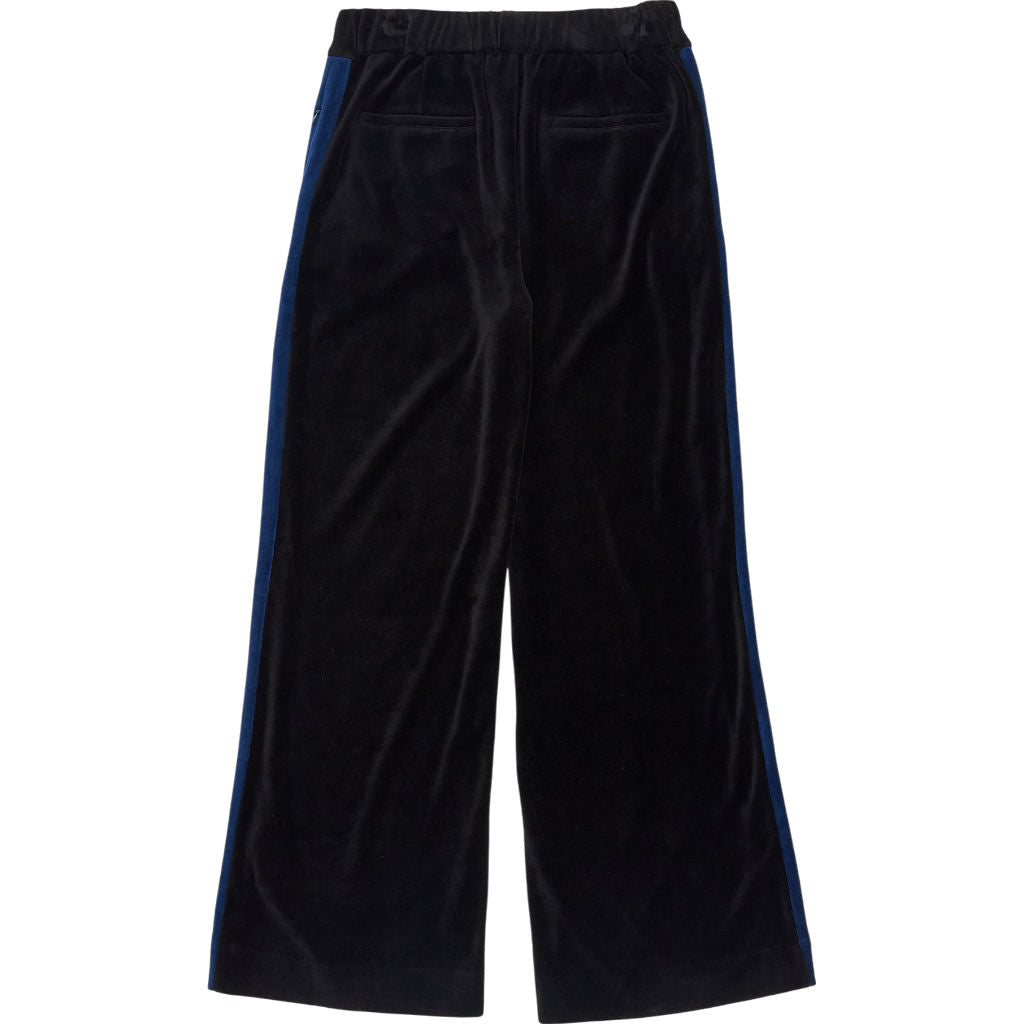 Wyse Black Velvet Pants