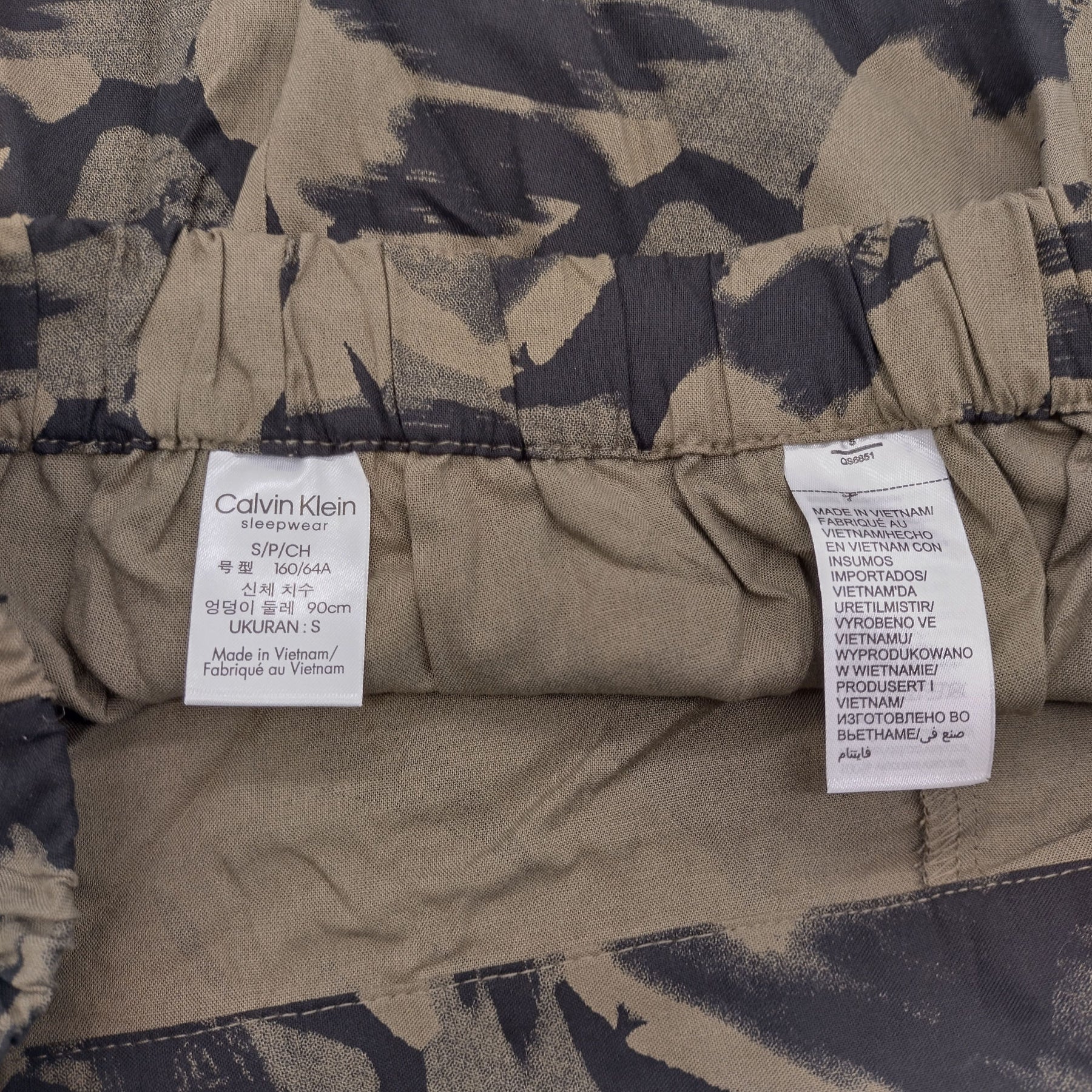 Calvin Klein Green Camo Print Sleepwear Shorts