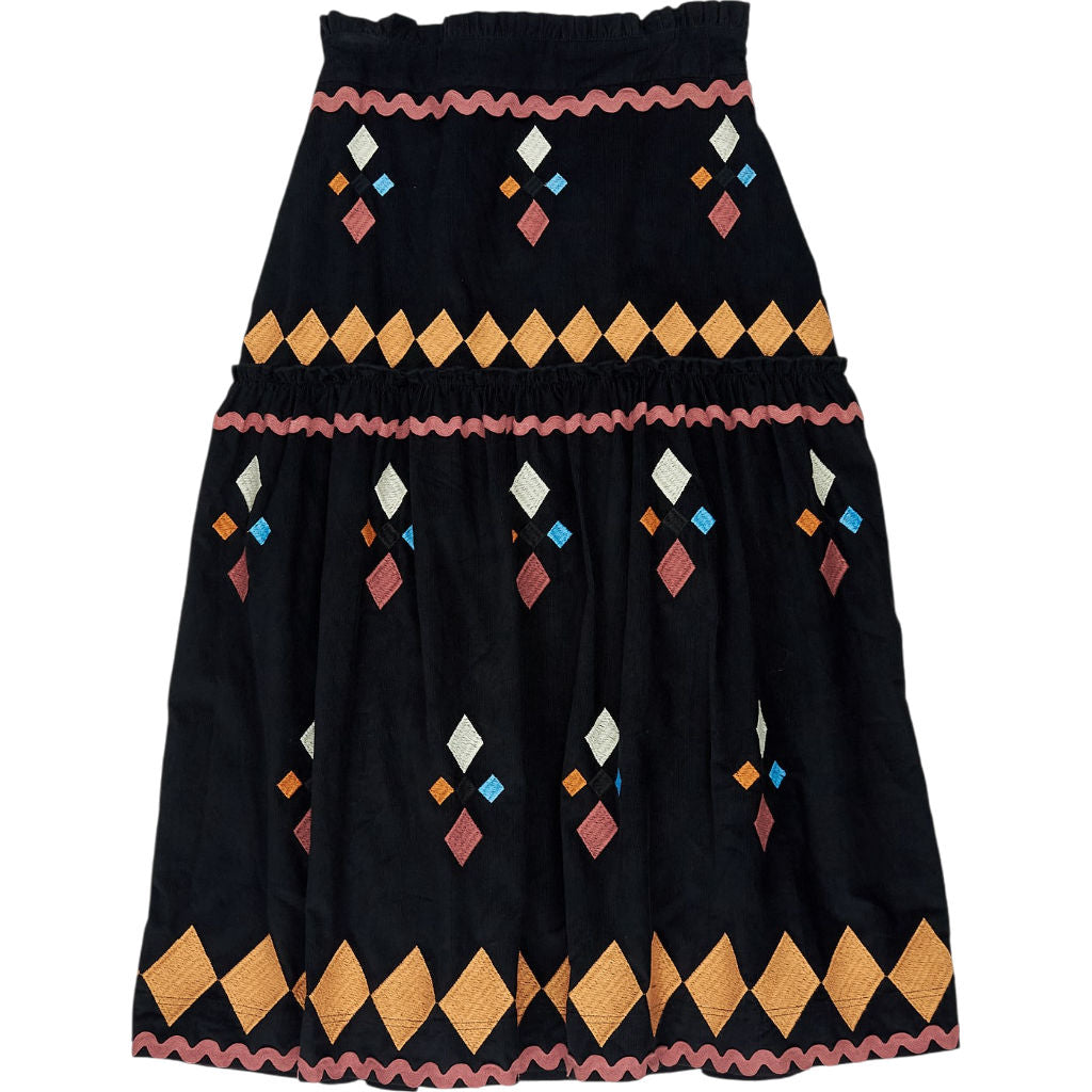 WYSE Black Embroidered Midi Skirt