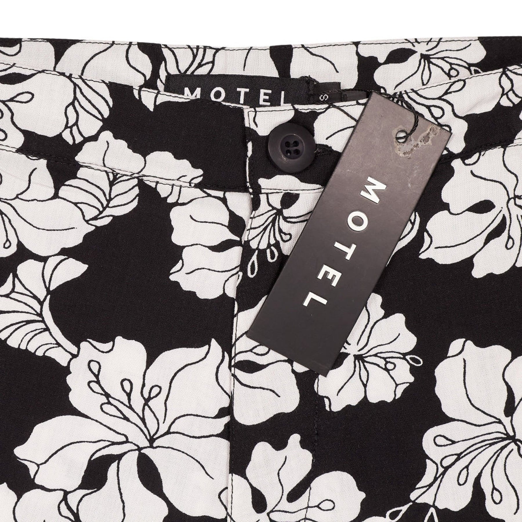 Motel Black White Lalisa Floral Shorts