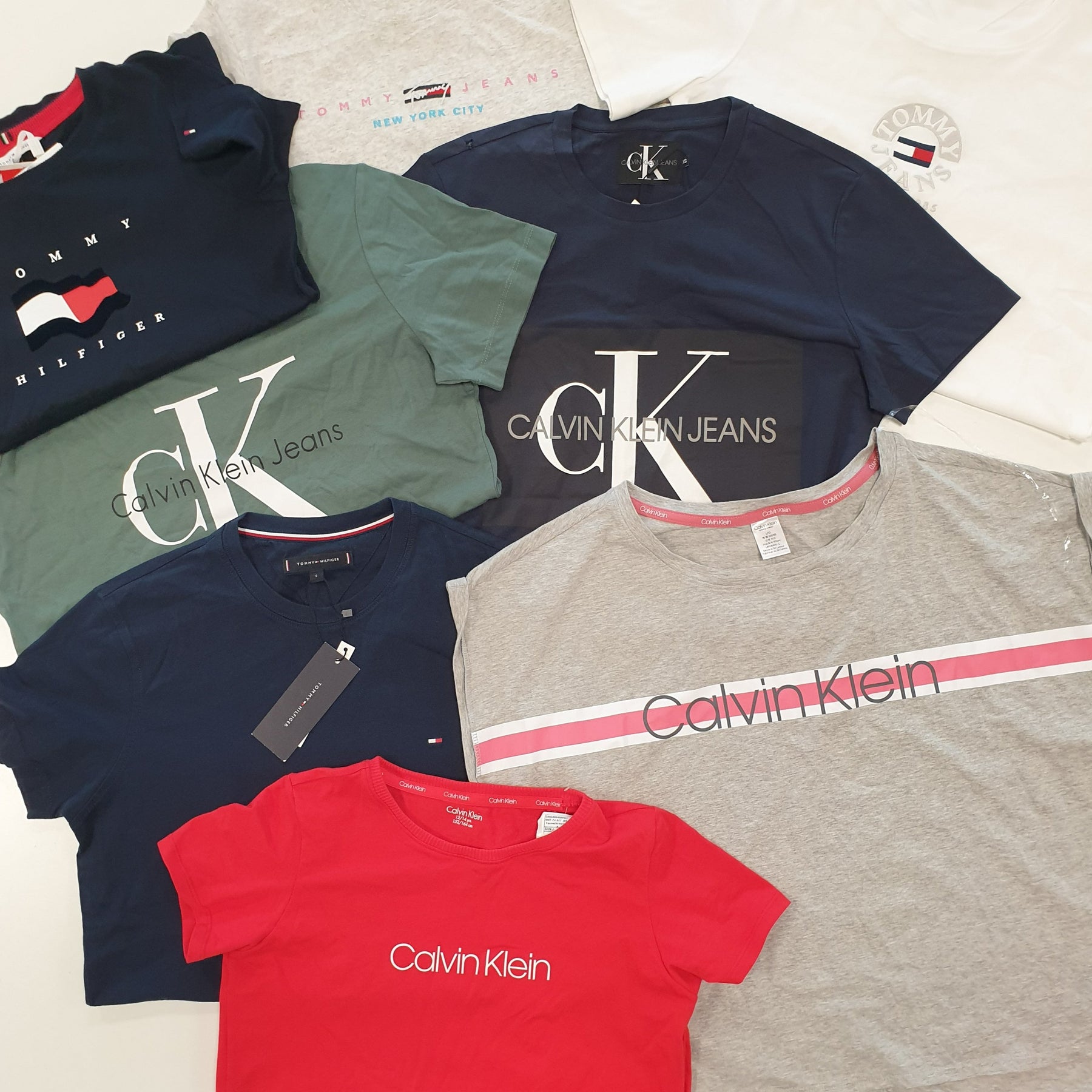 x8 Women's Mixed Tommy Hilfiger & Calvin Klein Colourful T-shirt Bundle