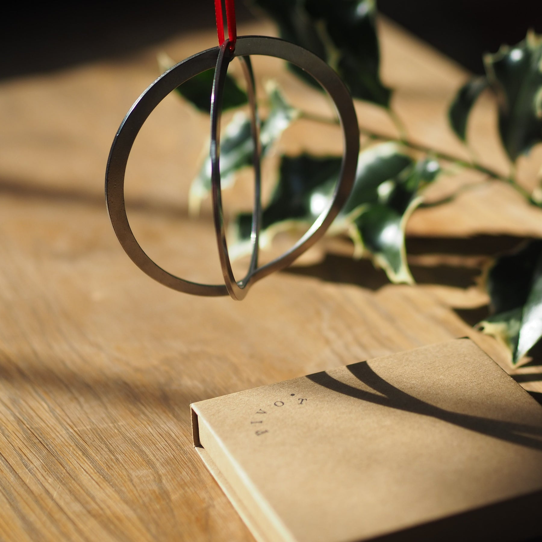 DIY Christmas Bauble By Pivot