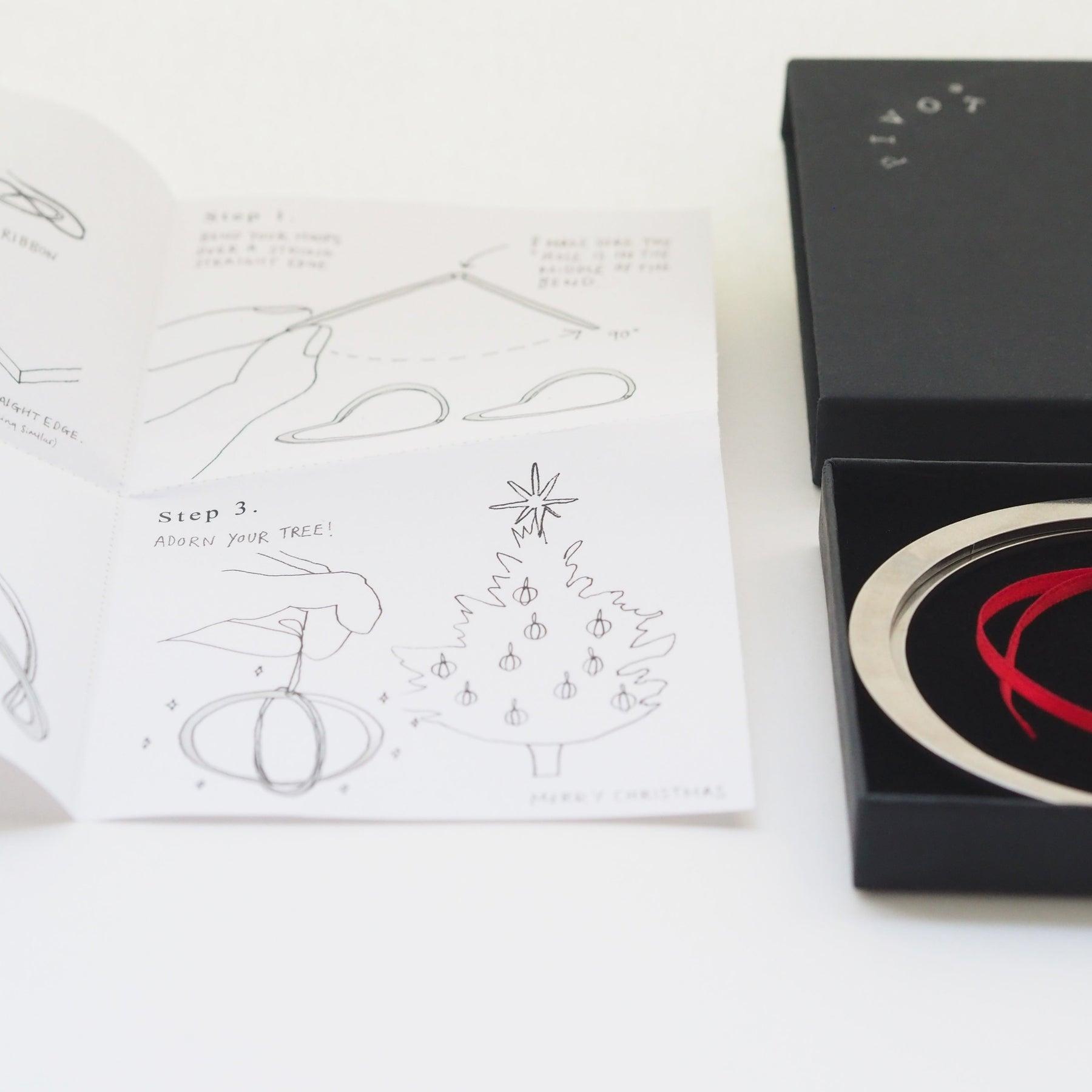 DIY Christmas Bauble By Pivot