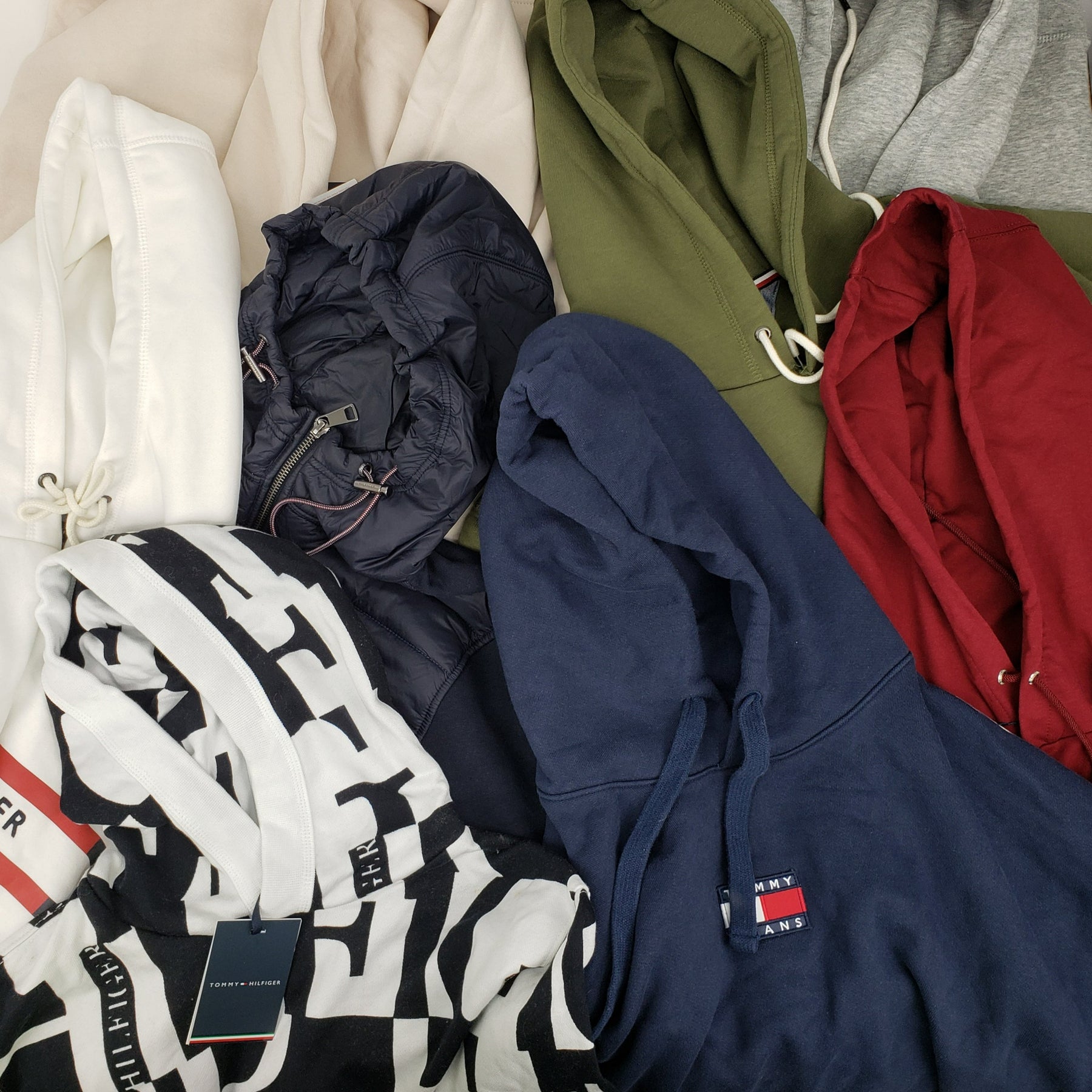 x8 Men's Mixed Tommy Hilfiger Colourful Hoodies Bundle