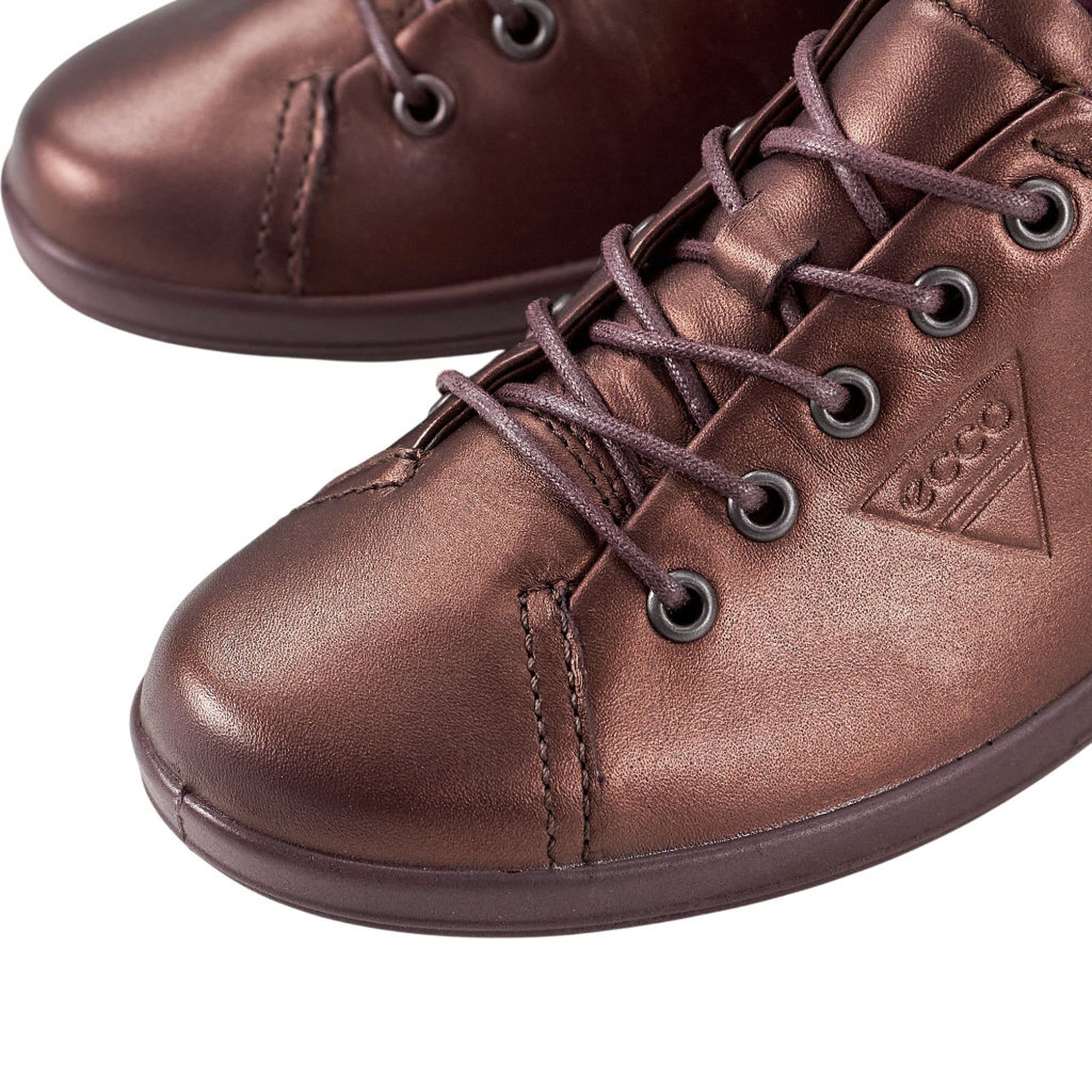 ECCO Soft 2.0 Fig Metallic Trainers