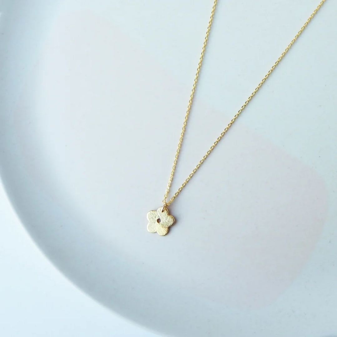 Minima Gold Necklance