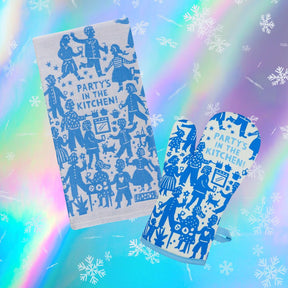 Party's in the Kitchen Oven Mitt