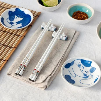 Chopsticks, rests and dipping bowls set - Cat