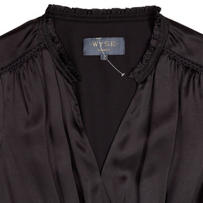 WYSE Black Midi Dress