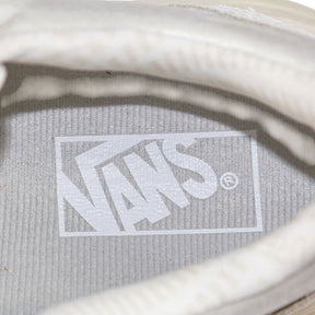 Vans Cream Gore-Tex MTE Trainers