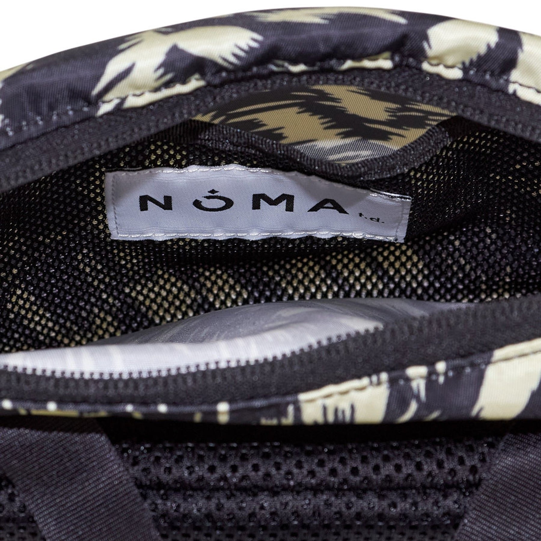 NOMA t.d. Jungle Black Fanny Bag