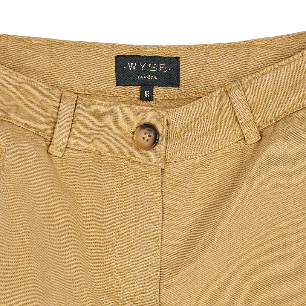 WYSE Beige Cropped Trousers
