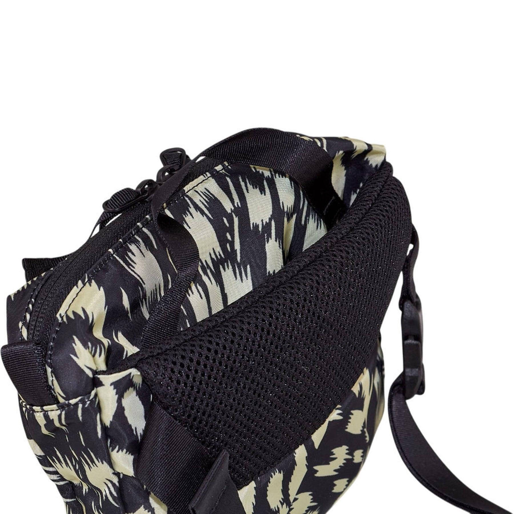 NOMA t.d. Jungle Black Fanny Bag
