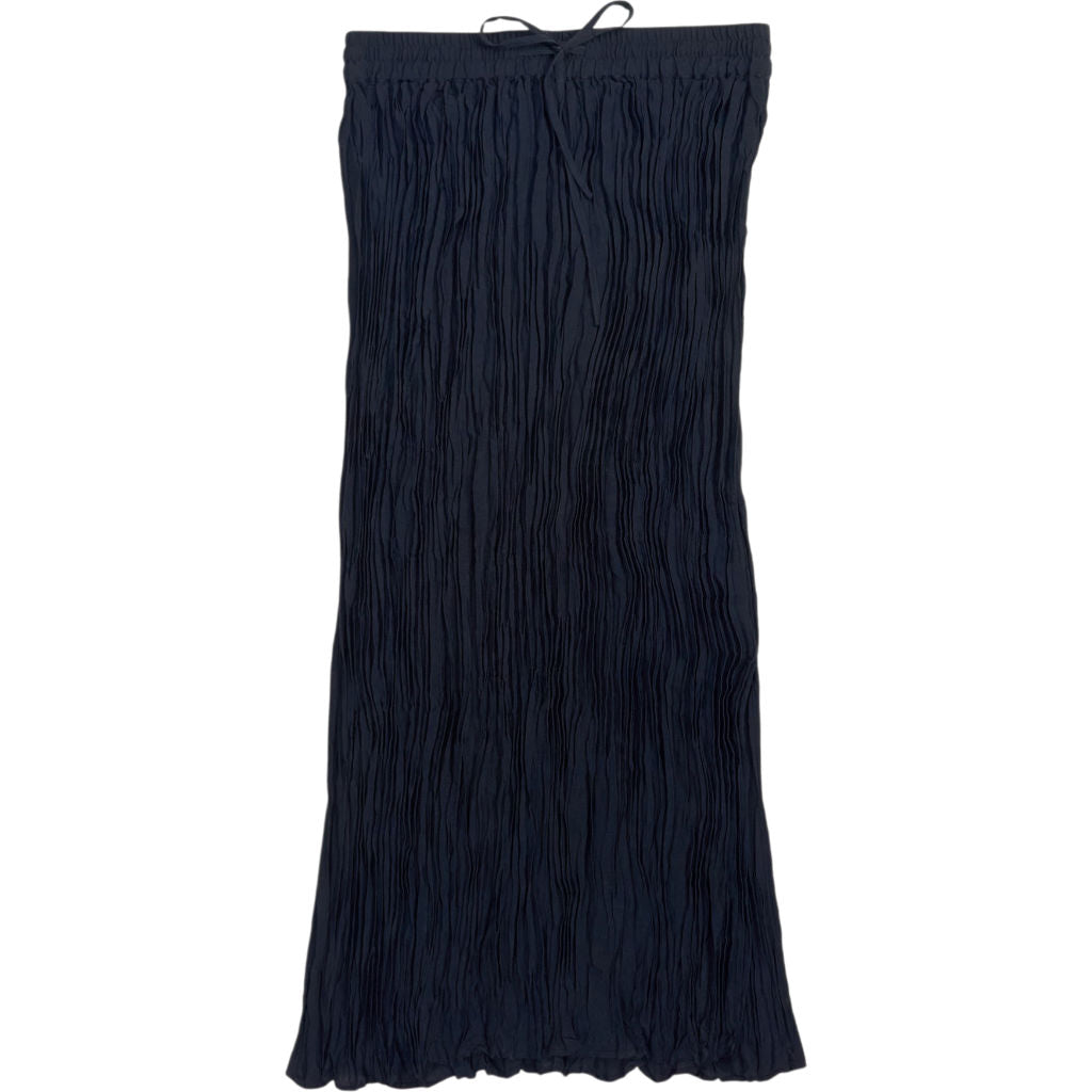 Hush Black Rose Crinkle Pleat Skirt