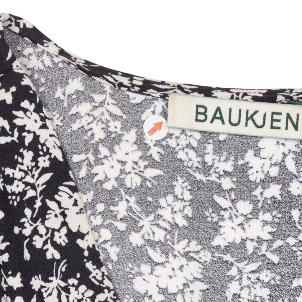 Baukjen Black Floral Midi Dress