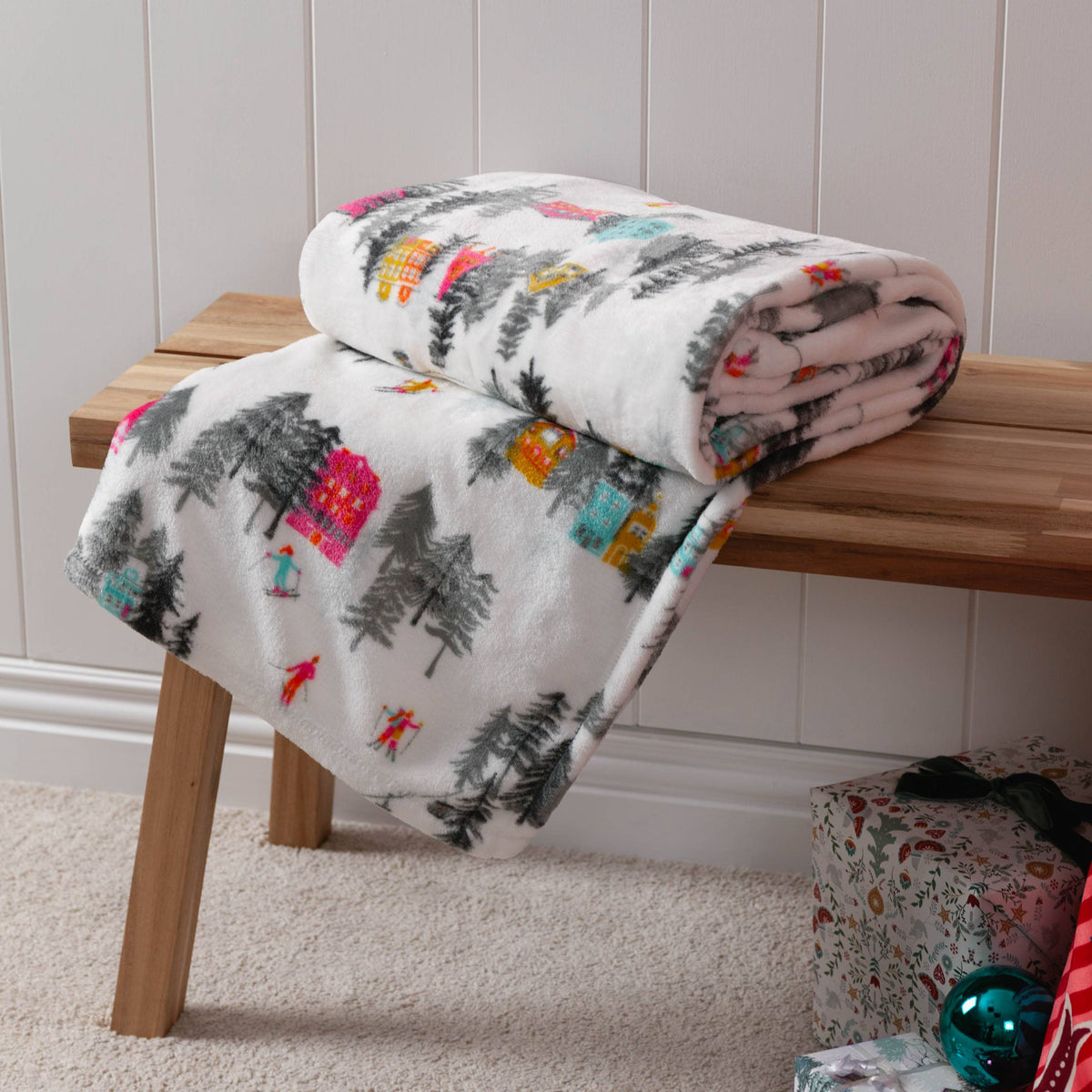 Aspen Fleece Throw Snow