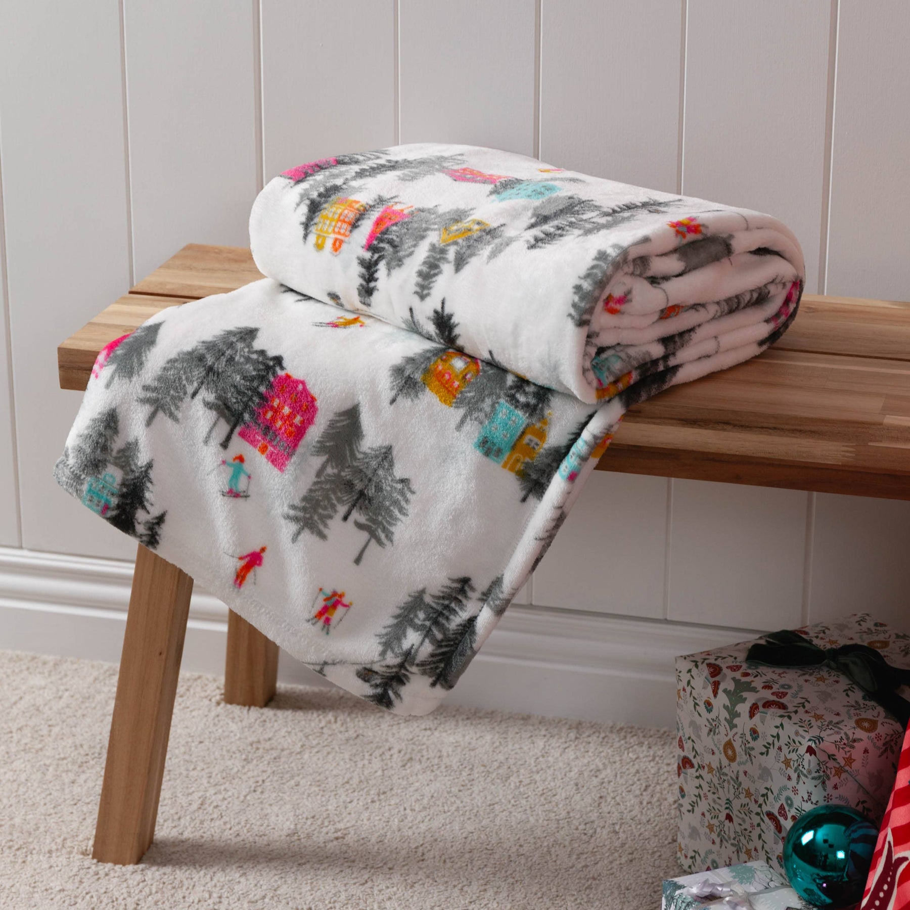 Aspen Fleece Throw Snow