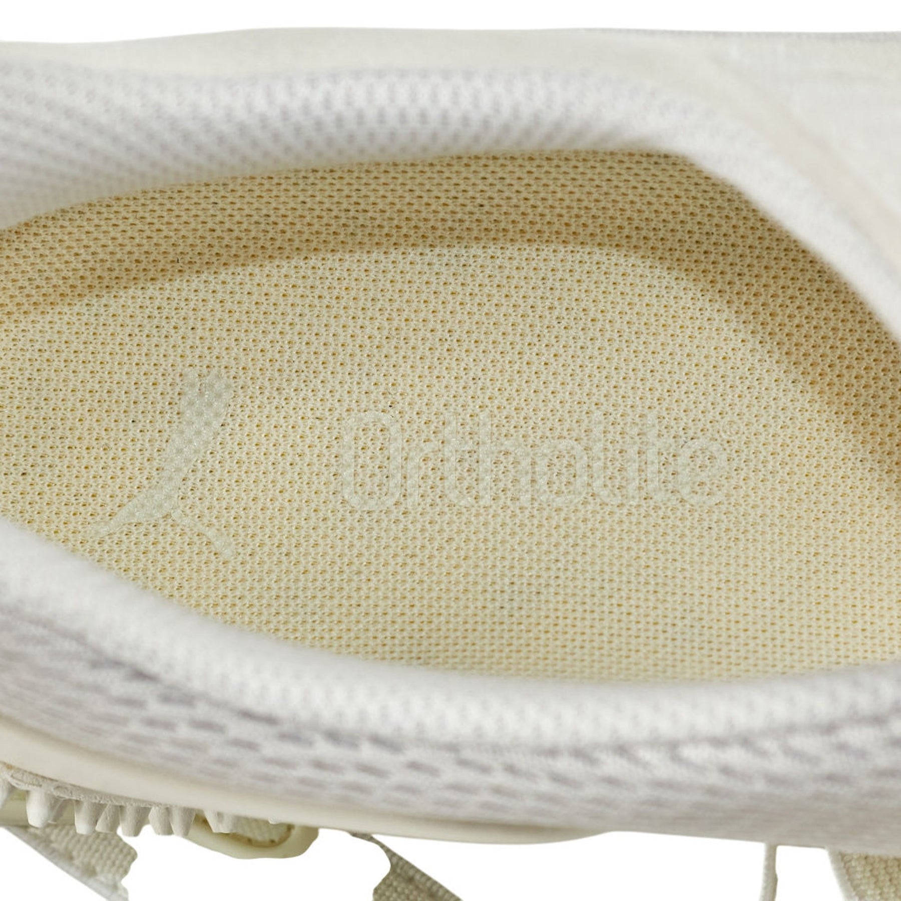 Puma White Mostro Fey PRM Trainers