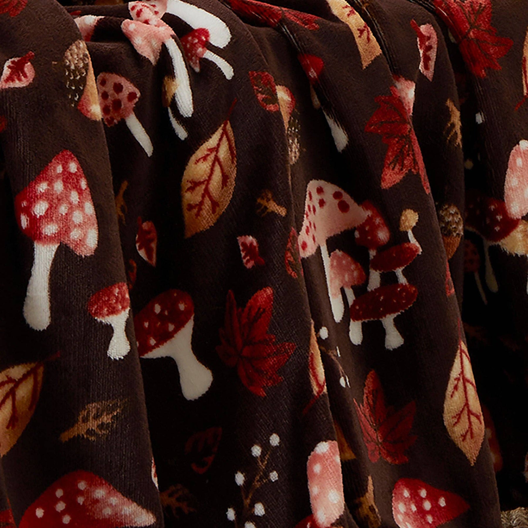 Woodland Dreams Throw in Chocolate 120 x 150cm
