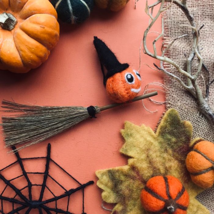 Handmade Hanging Felt Flying Pumpkin Biodegradable Halloween Decoration