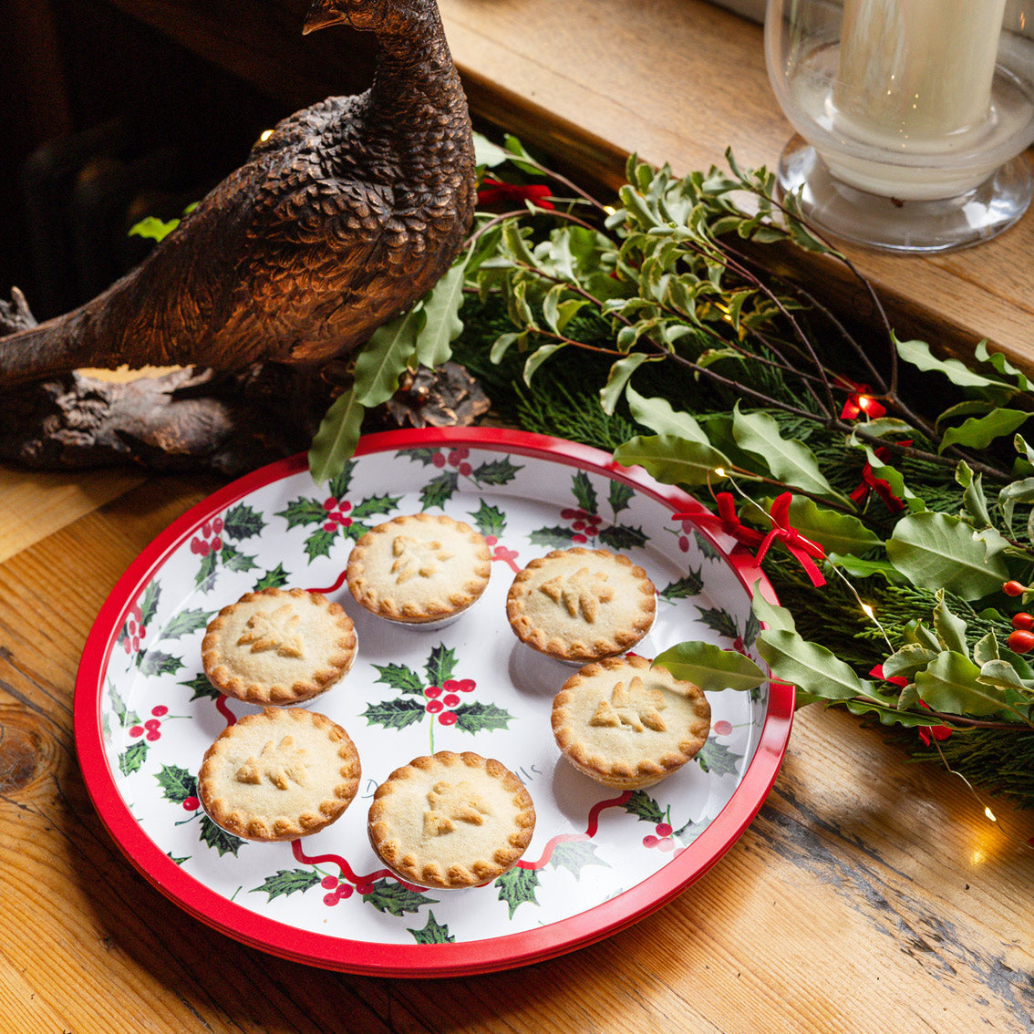 Holly Tin Tray - 30cm