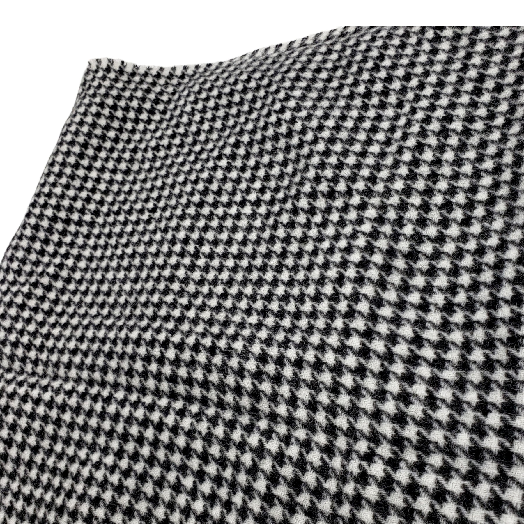 Hush Black/White Houndstooth Scarf