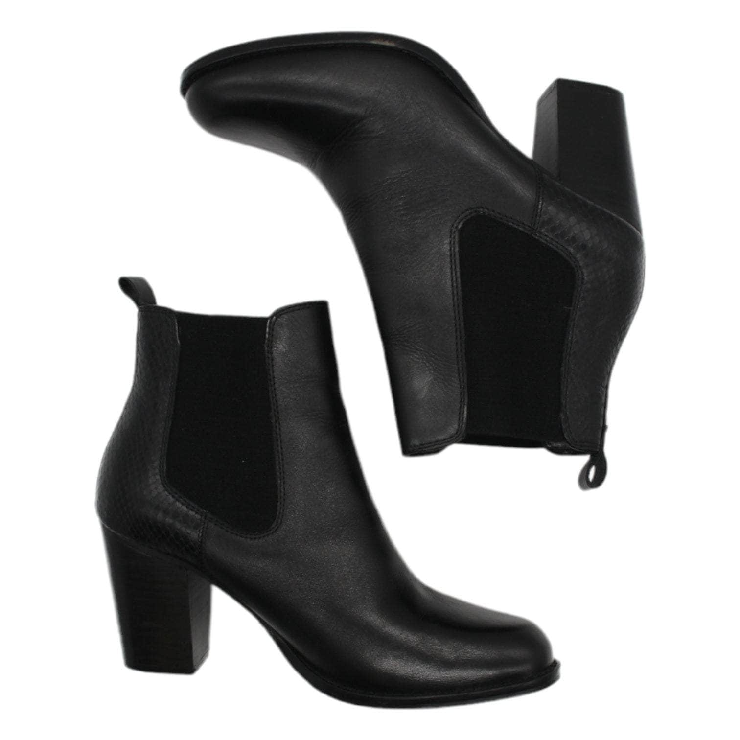 Carvela best sale heeled boots